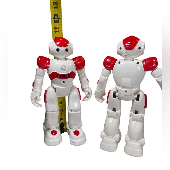 Two SAME WIN Allok Mechanics Motion Sensing & Remote Control Robots Red & White - Picture 14 of 15